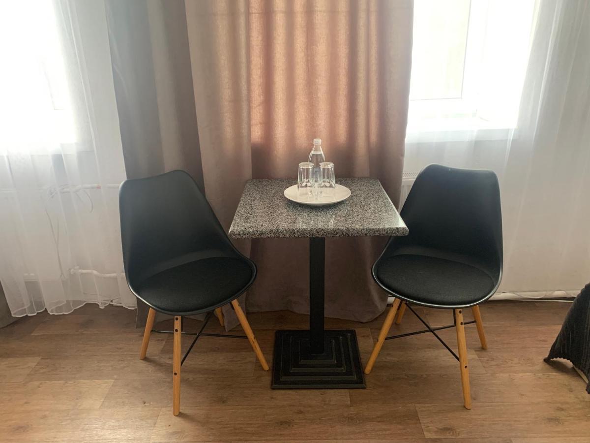 Hotel Femina 지토미르 외부 사진