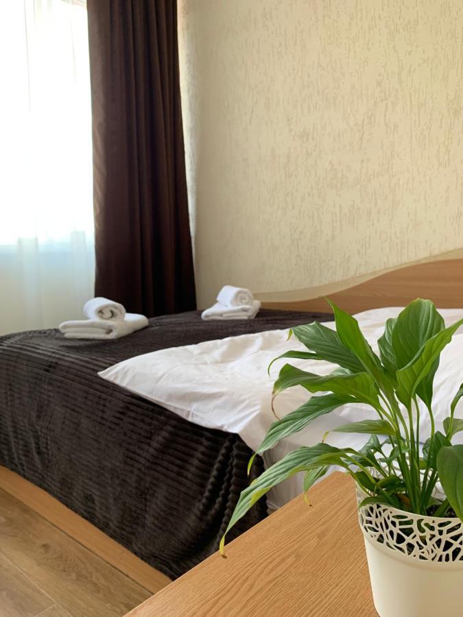Hotel Femina 지토미르 외부 사진