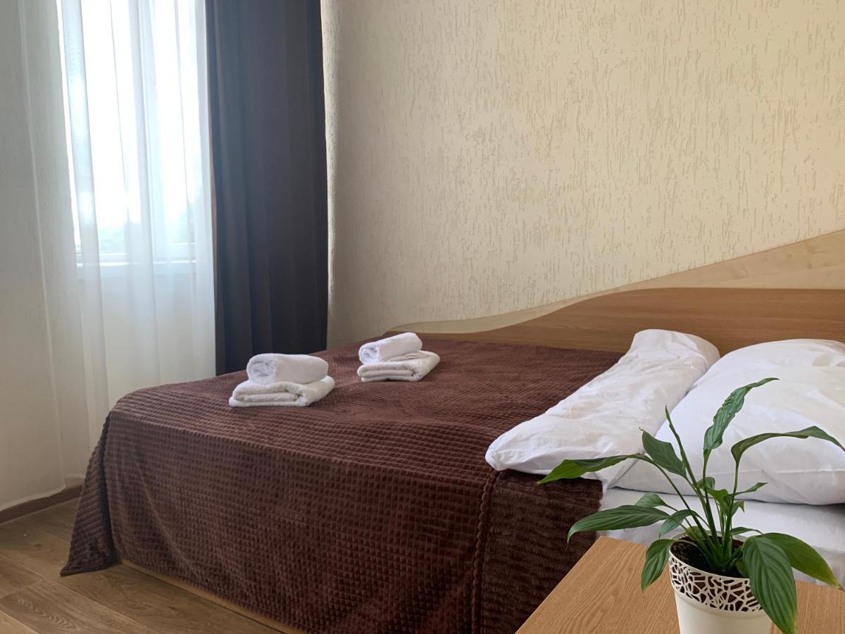 Hotel Femina 지토미르 외부 사진